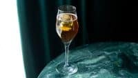 Drinken Svensk Champagne-cocktail
