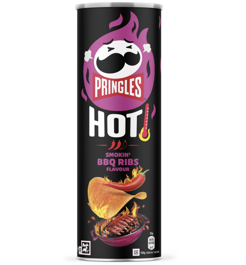 Förpackning med Pringleschips med smaken Hot Smokin' BBQ Ribs