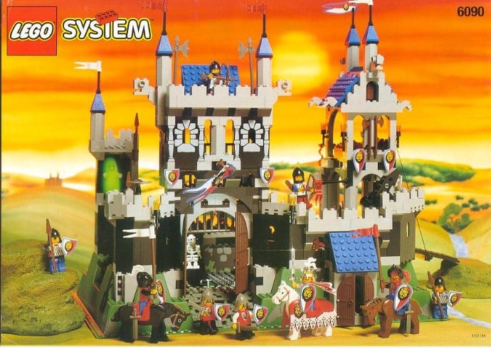 Kartong med Lego-byggsatsen Black Knight's Castle
