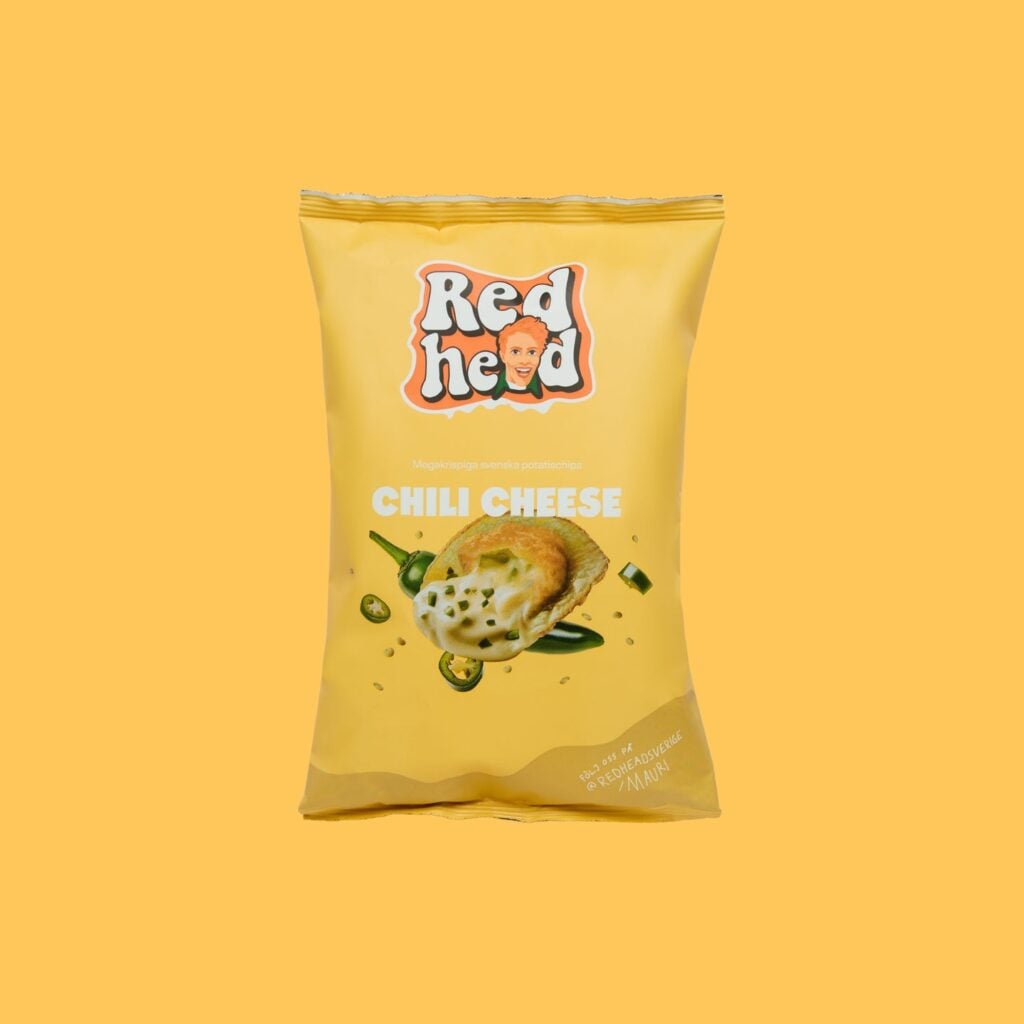 Påse med chips från Redhead med smak av chili cheese