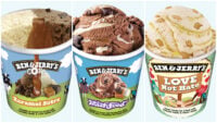 Tre glassburkar från Ben & Jerry's med smakerna Karamel-Sutra, Phish Food och Love Nut Hate