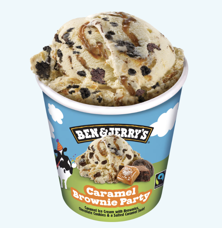 Glass från Ben & Jerry's med smaken Caramel Brownie Party